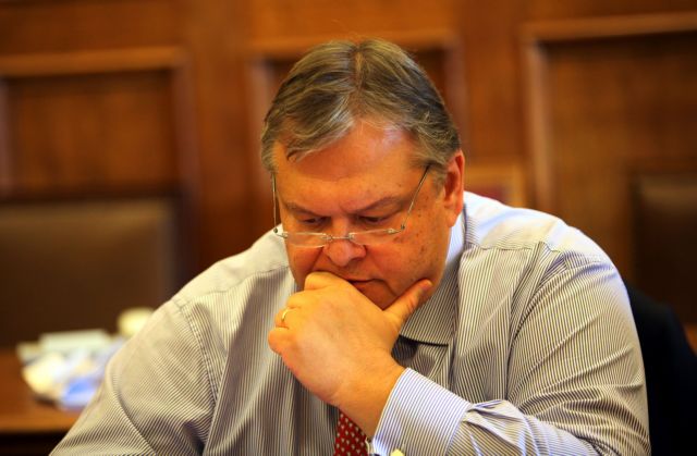 Αρραγές μέτωπο, αλλιώς νέα μέτρα, δήλωσε ο Ευ.Βενιζέλος από την Πολωνία