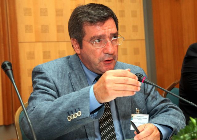 Νοικοκύρεμα στα οικονομικά του δήμου Αθηναίων υποσχέθηκε ο Γ.Καμίνης