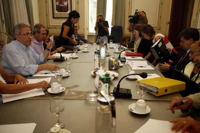 Παρέμβαση στην τρόικα από τη Διεθνή Οργάνωσης Εργασίας για τα εργασιακά στην Ελλάδα