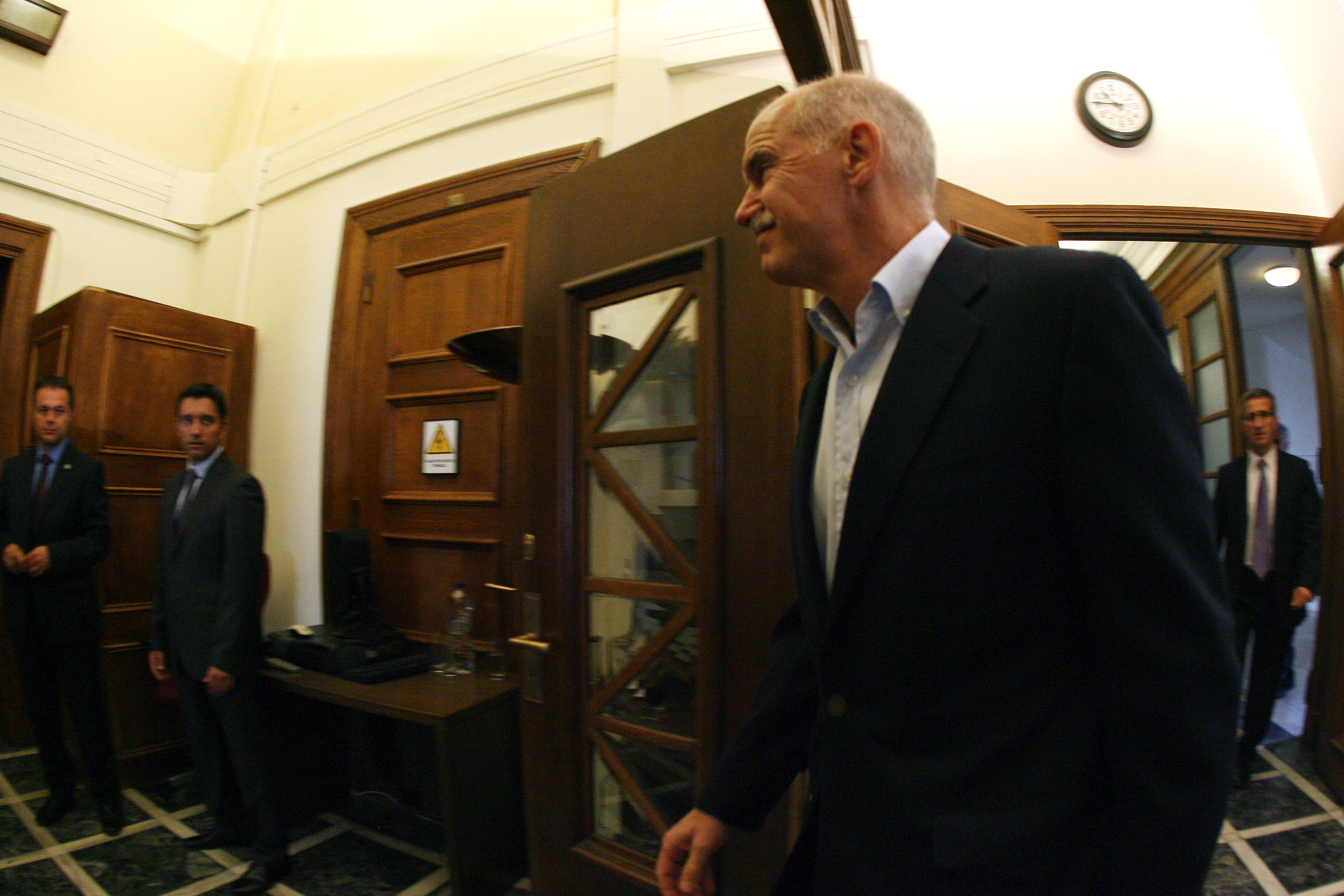 Την Κυριακή αποφασίζει το Υπουργικό Συμβούλιο για την εφεδρεία στο Δημόσιο