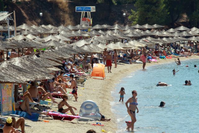 Αύξηση εισπράξεων στον τουρισμό χάρη στους τουρίστες εκτός ΕΕ