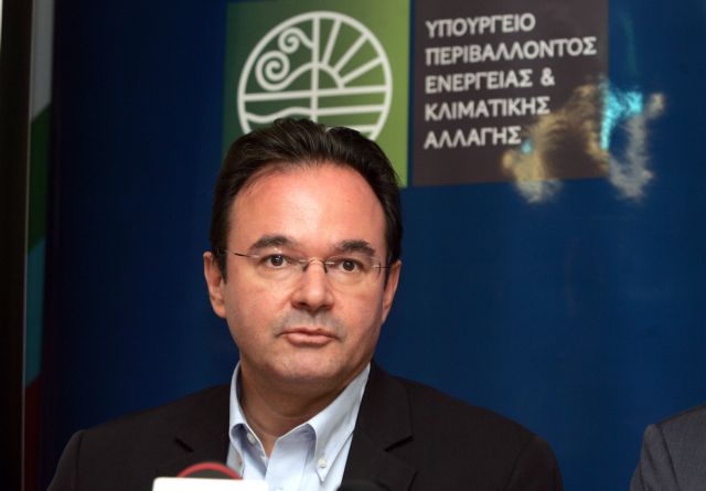 Τρεις επιλογές εξετάζει η κυβέρνηση για τη ΔΕΗ, αποκλείοντας το Χρηματιστήριο