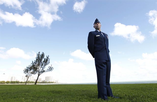 Παρελθόν η απαγόρευση στους ομοφυλόφιλους να υπηρετούν στο Στρατό