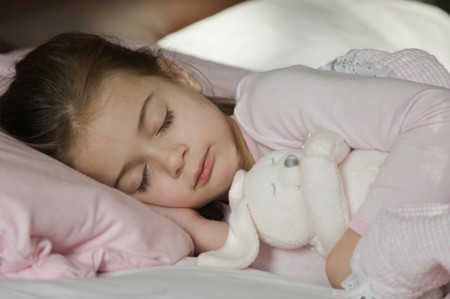 Εννέα ώρες ύπνου εξασφαλίζουν καλές σχολικές επιδόσεις στα «πρωτάκια»