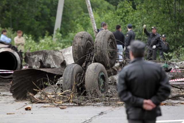 Δεκαεπτά νεκροί σε συντριβή στρατιωτικού αεροσκάφους στην Αγκόλα