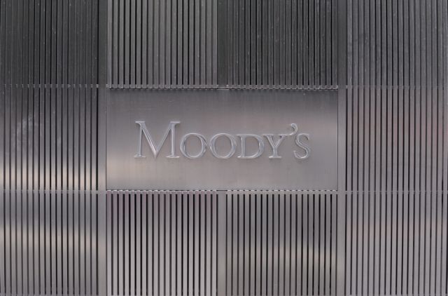 Υποβάθμιση της Σλοβενίας από την Moody’s