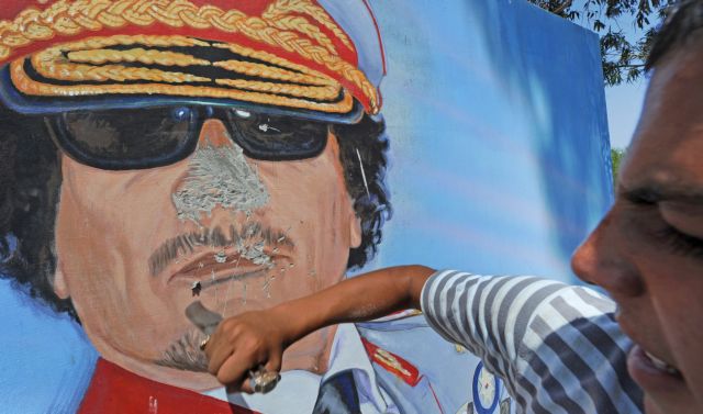 Να συνεχίσουν την «αντίσταση» καλεί ο Καντάφι τους υποστηρικτές του σε νέο μήνυμα