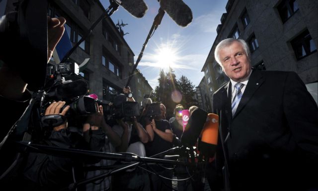 Τη δυνατότητα εξόδου υπερχρεωμένων χωρών από την Ευρωζώνη θα προτείνουν κυβερνητικοί εταίροι της Μέρκελ