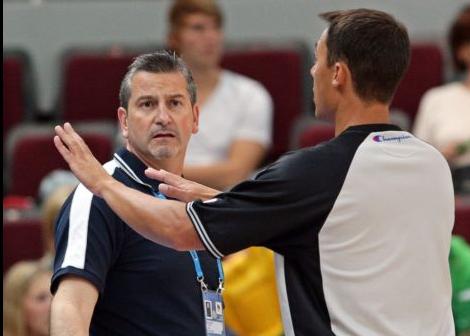 Παραμένουμε ενωμένοι, το μήνυμα του Ηλία Ζούρου