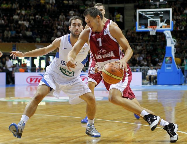 Η Γαλλία απέκλεισε την Ιταλία, παρθενική νίκη του Ισραήλ, αήττητη η Σερβία