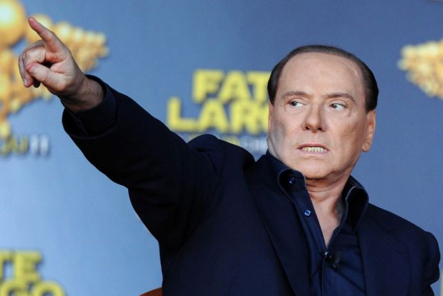 Για «πολιτική» υποβάθμιση κατηγορεί την S&P o Σίλβιο Μπερλουσκόνι