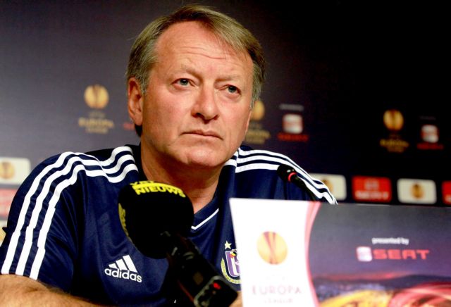 «Η Άντερλεχτ παίζει μόνο για τους τρεις βαθμούς με την ΑΕΚ», το μήνυμα του Γιάκομπς