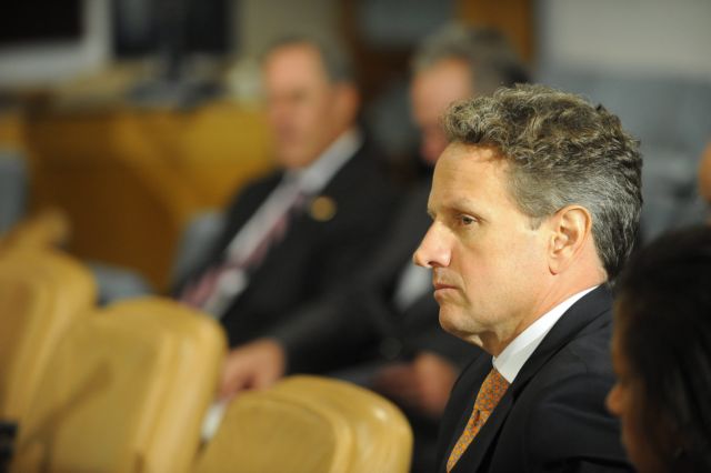 Ρίχνουν τους τόνους οι ΗΠΑ αναφορικά με τους χειρισμούς της κρίσης στην Ευρωζώνη