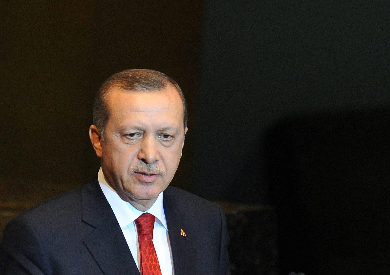 Αναβολή των ερευνών στην Κύπρο μέχρι την εξεύρεση λύσης ζητά ο Ερντογάν