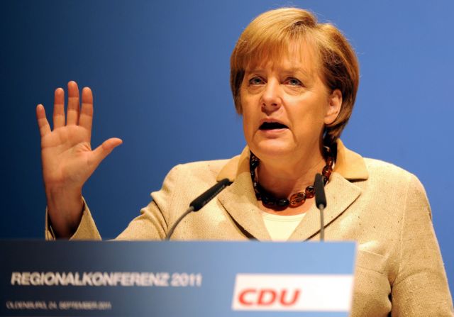 «Κούρεμα» 50% στο ελληνικό χρέος προτείνει σύμβουλος της Μέρκελ