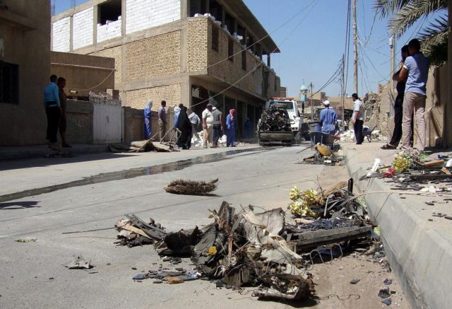 Πολύνεκρη έκρηξη παγιδευμένου αυτοκινήτου σε τέμενος στο Ιράκ