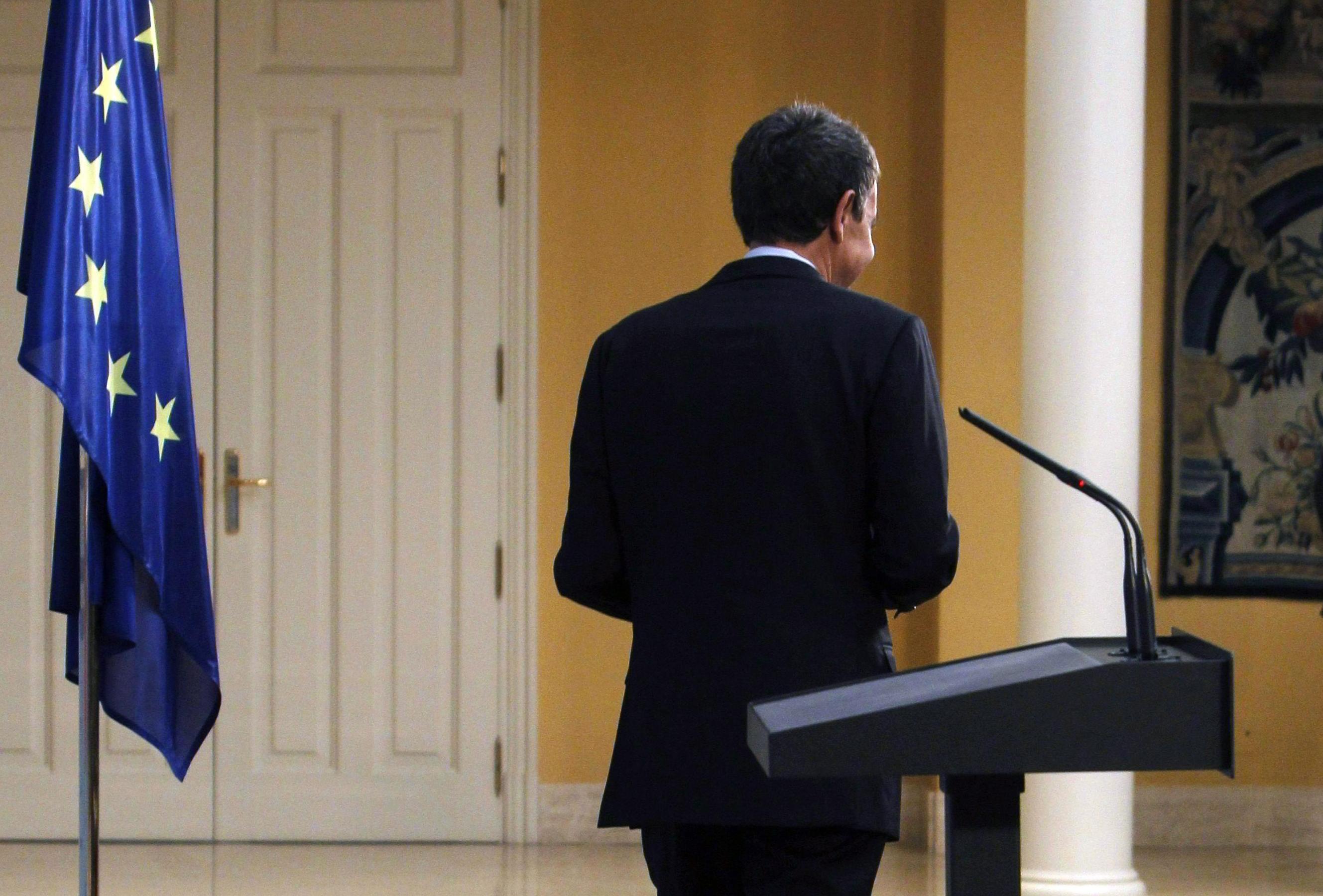 Με την προαναγγελία νέων μέτρων διέλυσε τη Βουλή ο Χοσέ Θαπατέρο