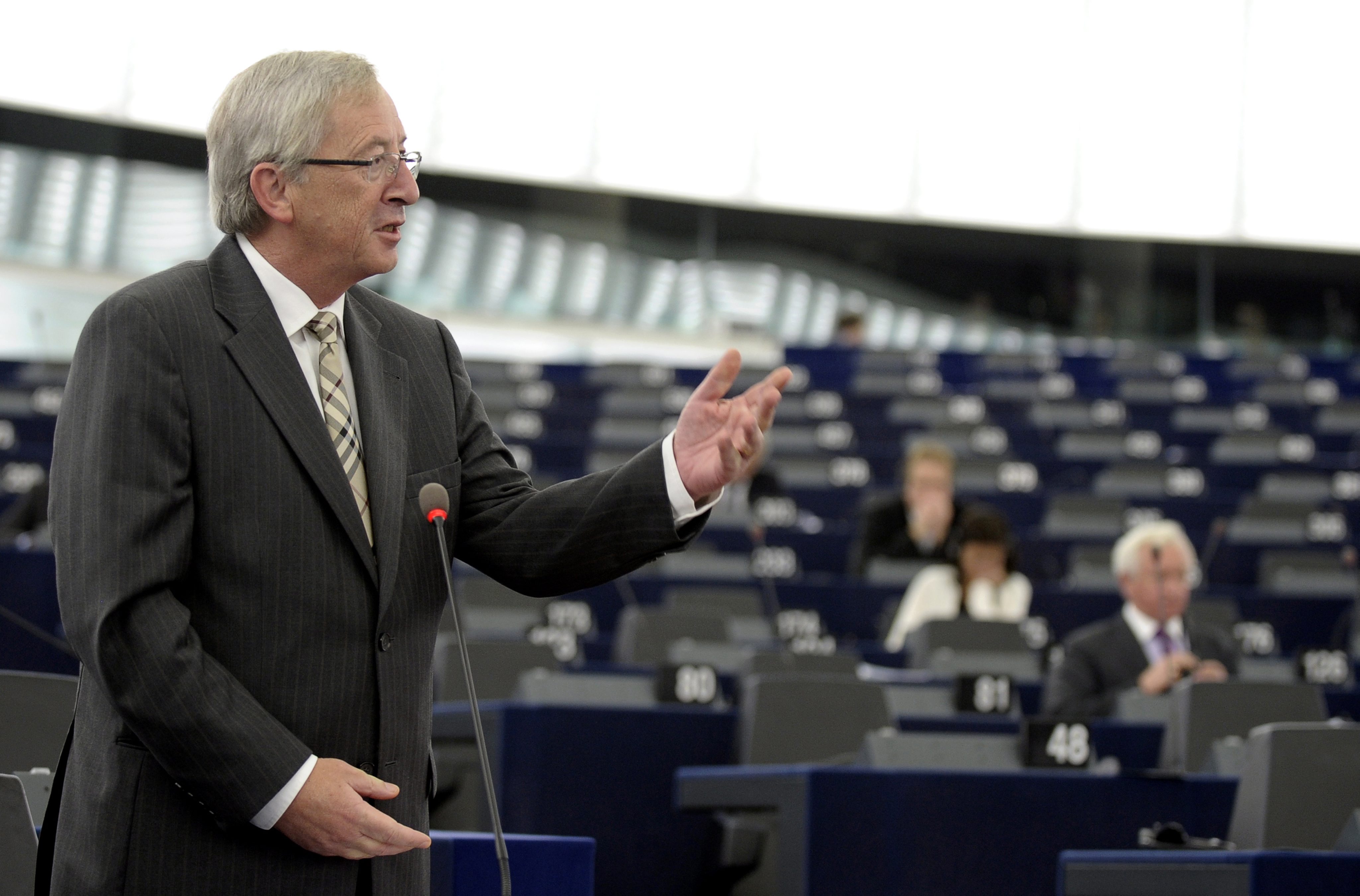 Τετάρτη ή Πέμπτη επιστρέφει στην Αθήνα η τρόικα, λέει ο Γιούνκερ