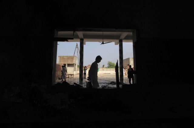 Τρία παιδιά σκοτώθηκαν σε επίθεση ενόπλων κατά σχολικού λεωφορείου στο Πακιστάν