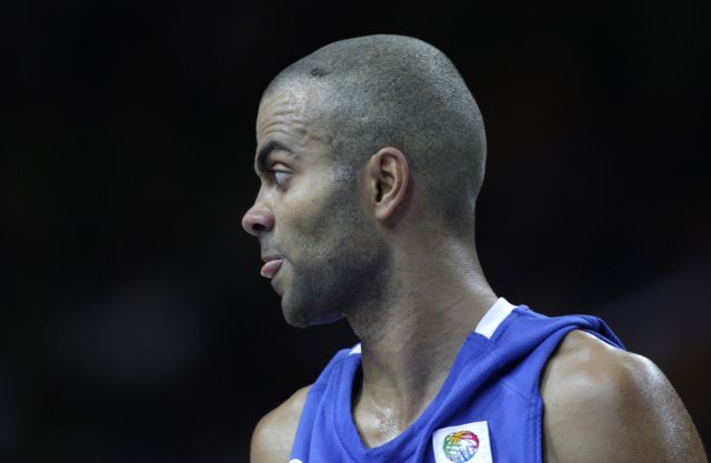 Πληρώνει για να παίξει στη… Βιλερμπάν ο Πάρκερ