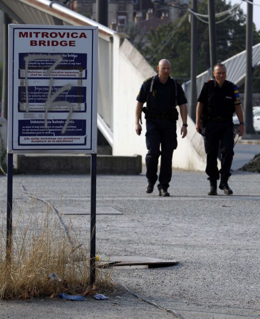 Ένταση πυροδοτεί η απόπειρα επιβολής της Πρίστινας στο σερβικό βορρά