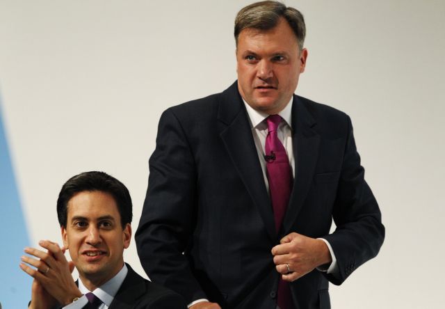 Σιδηρά δημοσιονομική πειθαρχία προτείνουν οι Βρετανοί Εργατικοί