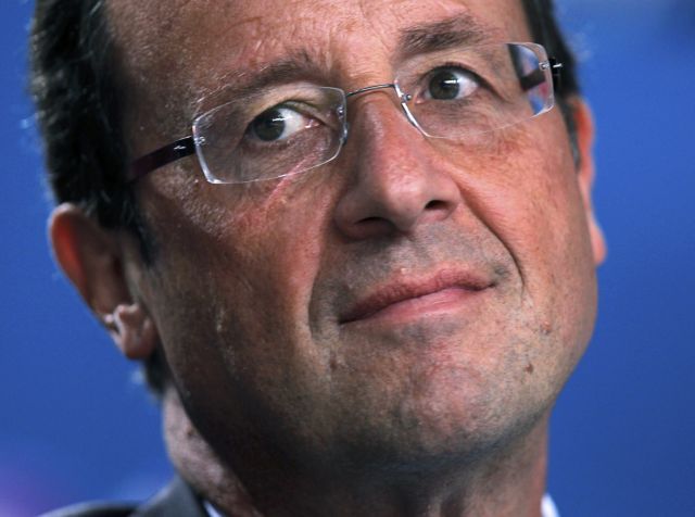 Κατά λάθος υπέρ του σχεδίου λιτότητας της κυβέρνησης Σαρκοζί ψήφισε ο Ολάντ
