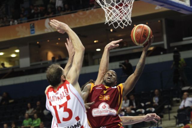 Ο Μακ Κάλεμπ χάρισε τη νίκη στη ΠΓΔΜ, στο ρελαντί η Ρωσία