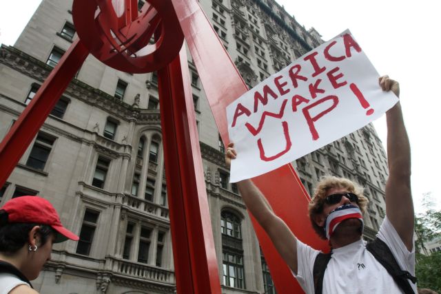 Στην κατάληψη κάθε πόλης στις ΗΠΑ καλούν οι Αμερικανοί ακτιβιστές