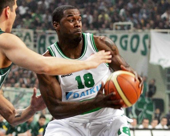 Ενίσχυση του ΠΑΟΚ με τον Αμερικανό φόργουορντ Μάρκους Γκόρι