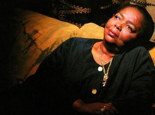 Τέλος στην καριέρα της θέτει η Σεζάρια Εβόρα, δηλώνοντας εξαντλημένη