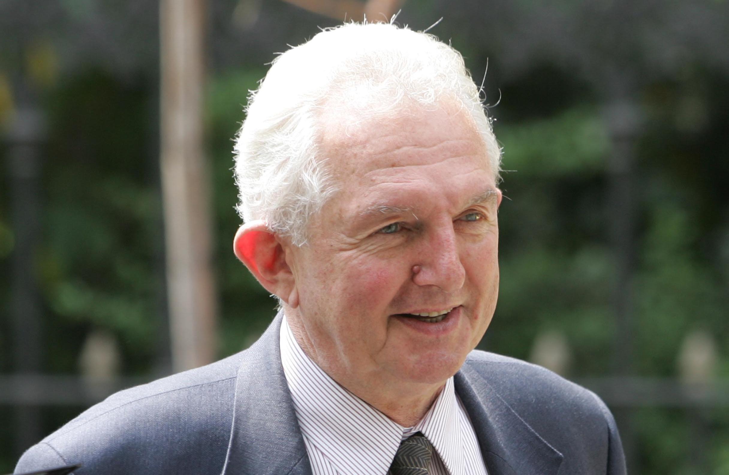 Οριστική απαλλαγή Βουρλούμη για την υπόθεση των συμβάσεων 2003-2007