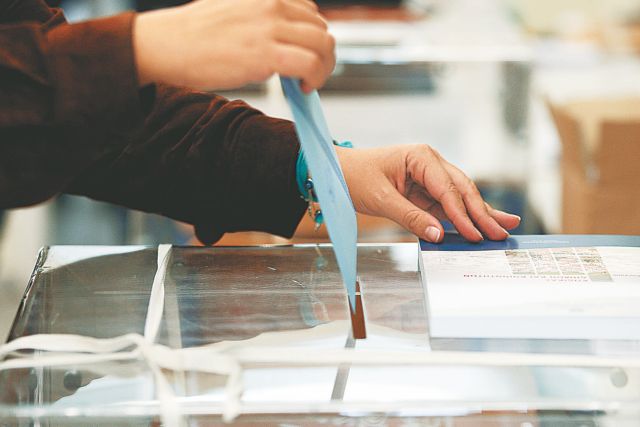 Υπέρ των αλλαγών, κατά του μνημονίου τάσσονται οι πολίτες