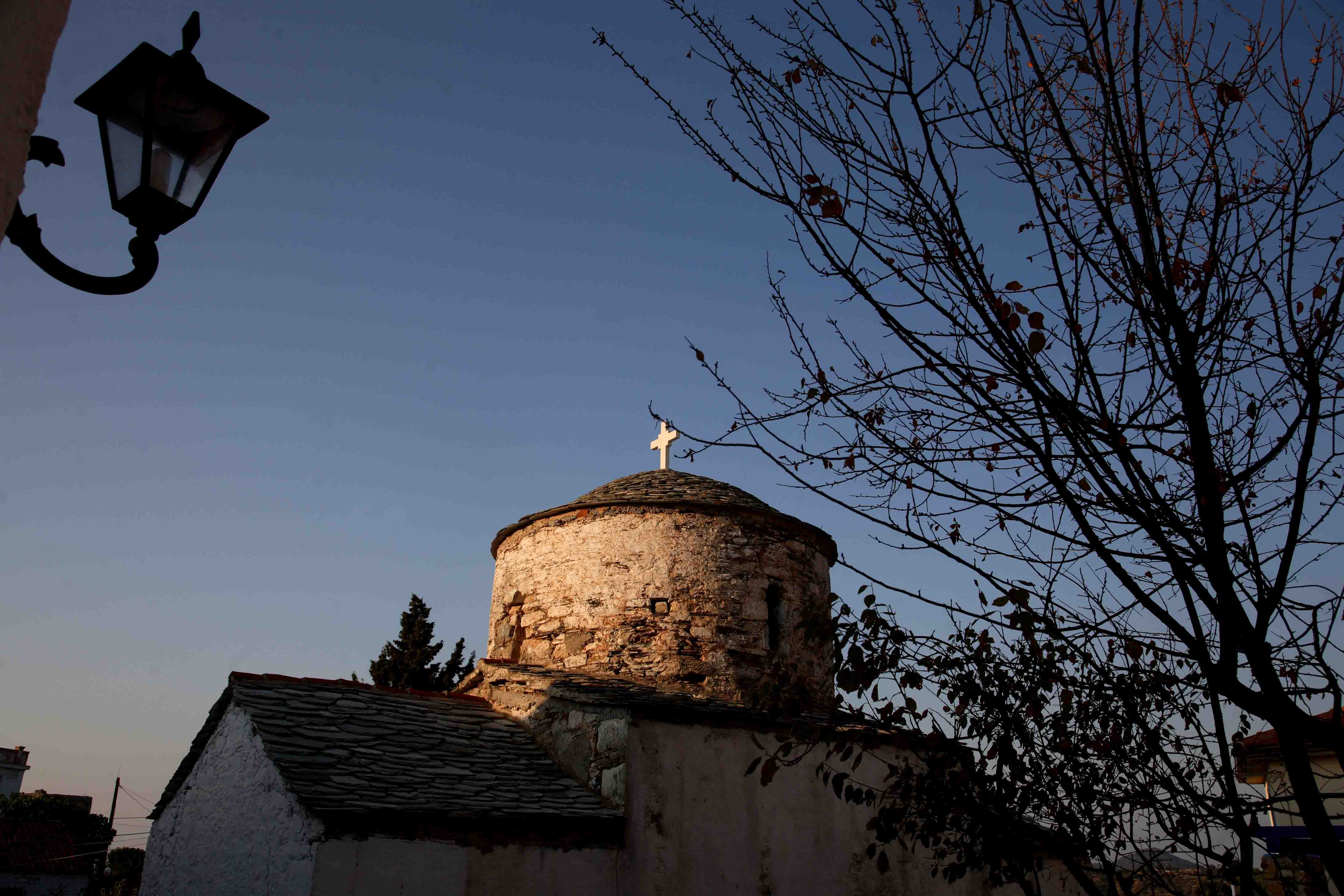 Που και γιατί να σπουδάσω Θεολογία;