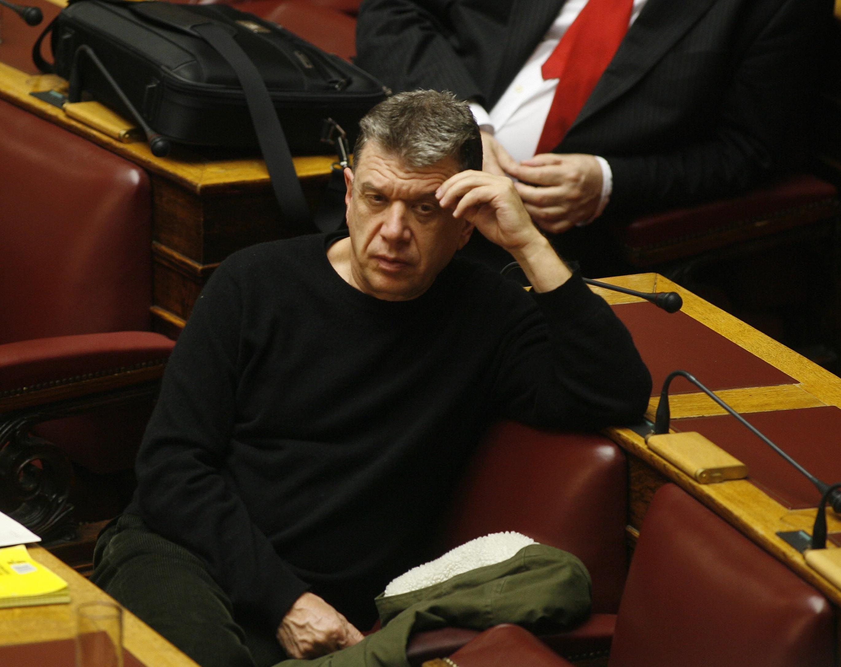 «Μια ακόμα ευκαιρία στην κυβέρνηση» δίνει ο Γ.Βούρος, διευκρινίζοντας ότι ψηφίζει το τέλος στα ακίνητα