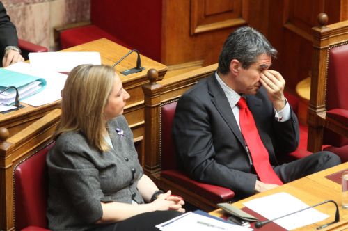 Ένταση μεταξύ της πρώην και του νυν υπουργού Υγείας για το νομοσχέδιο για το ΕΣΥ