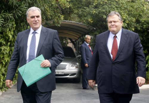 Εφεδρεία και ενιαίο μισθολόγιο εξετάστηκαν στη συνάντηση Βενιζέλου – Ρέππα – τρόικας