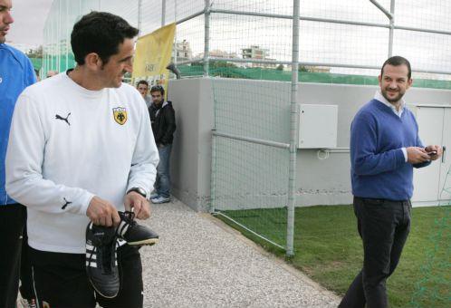 Στήριξη Αδαμίδη σε Χιμένεθ, νυστέρι στον Κωνσταντόπουλο