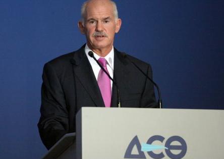 Η Ελλάδα είναι αποφασισμένη να παραμείνει στο ευρώ, διεμήνυσε ο Γ. Παπανδρέου