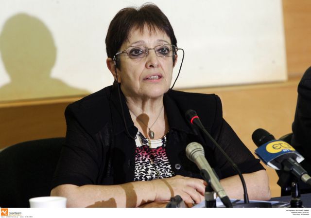 Να κάνουν κόλαση τη ζωή της κυβέρνησης και να μην πληρώσουν χαράτσια, καλεί τους πολίτες η Αλ.Παπαρήγα