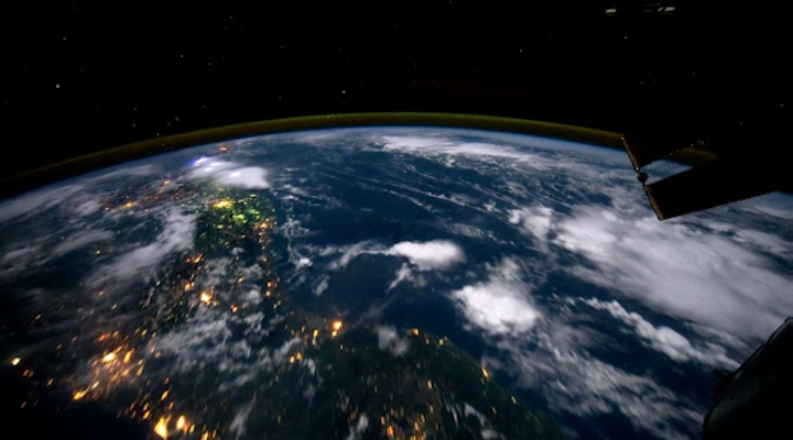 Σε βίντεο από το Διάστημα, ο γύρος του κόσμου σε 62 δευτερόλεπτα