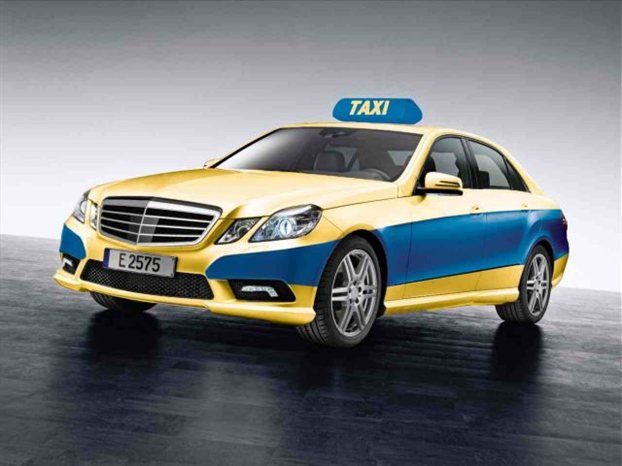 Νέα μορφή για τα ταξί, κίτρινο και γαλάζιο το νέο μοντέλο
