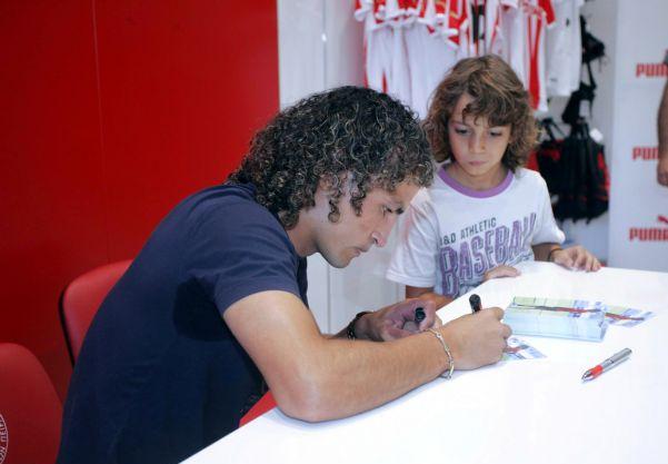 Ο Μόνχε μίλησε για τη νέα ερυθρόλευκη φανέλα του