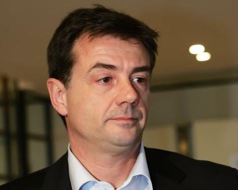 Γιαούρτια στον Βασσάρα, κόπηκε δάχτυλο Κροάτη!