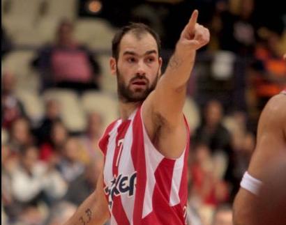 Γύρισε το ματς και πανηγύρισε την πρώτη νίκη του ο Ολυμπιακός