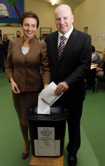 Προεδρικές εκλογές στην Ιρλανδία με πολυσυλλεκτική «δεξαμενή» υποψηφίων