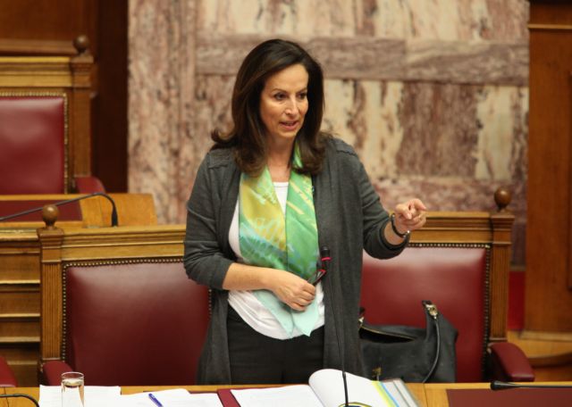 Όσα ιδρύματα δεν δηλώσουν αριθμό φοιτητών, δεν θα πάρουν ηλεκτρονικά συγγράμματα, λέει το υπουργείο