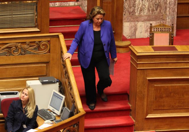 Διεγράφη από την Κοινοβουλευτική Ομάδα του ΠΑΣΟΚ η Λούκα Κατσέλη