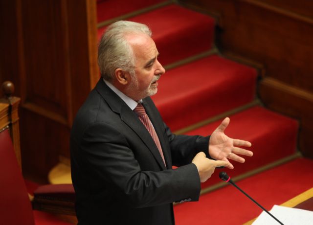 Θα διατηρήσουμε σε κάθε περίπτωση την εθνική συλλογική σύμβαση διαβεβαιώνει ο Κουτρουμάνης