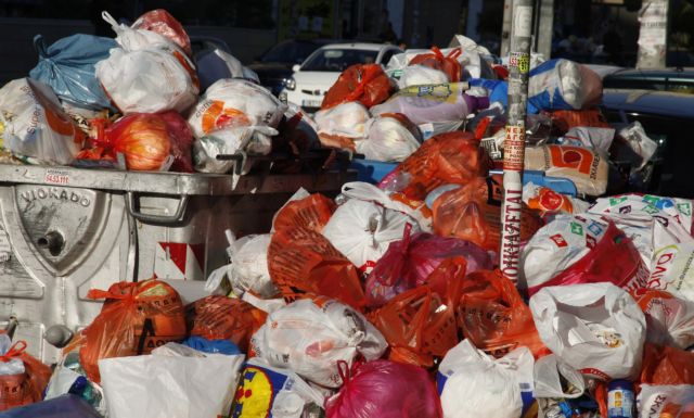 Νέα 24ωρη απεργία από την ΠΟΕ-ΟΤΑ, έτοιμα τα φύλλα επίταξης, λόφοι τα σκουπίδια